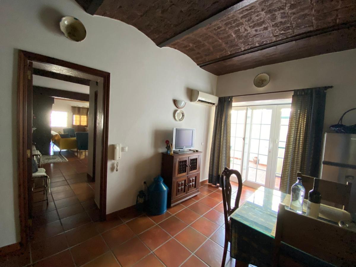 Casa Da Muralha - Alojamento Local - Campo Maior Apartment Luaran gambar